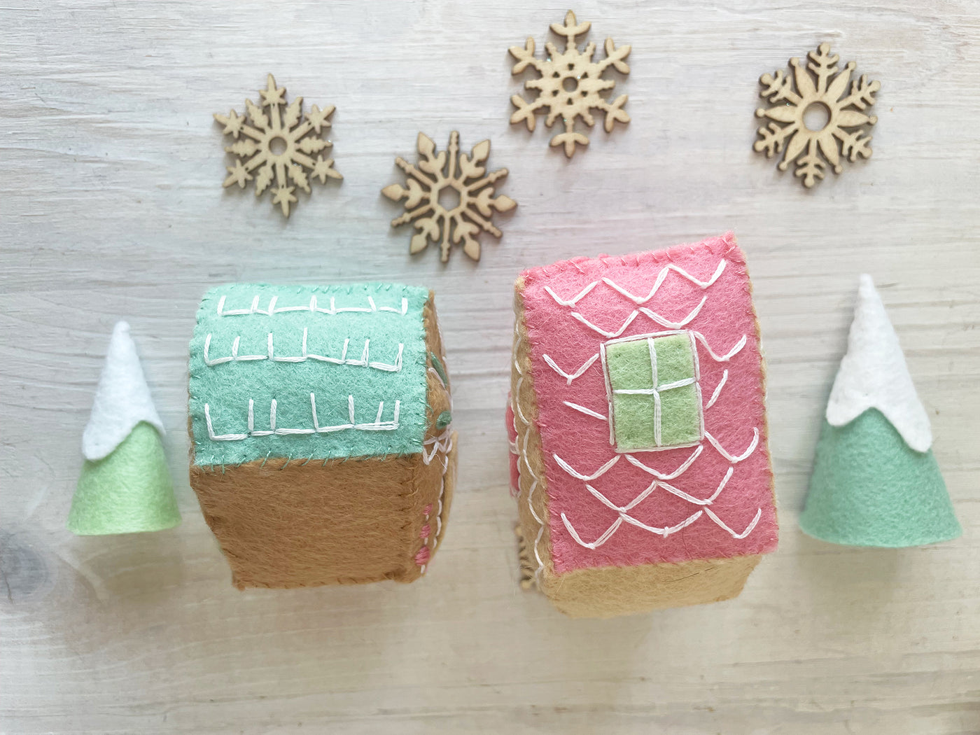 Gingerbread Houses felt plush ornament Sewing Pattern