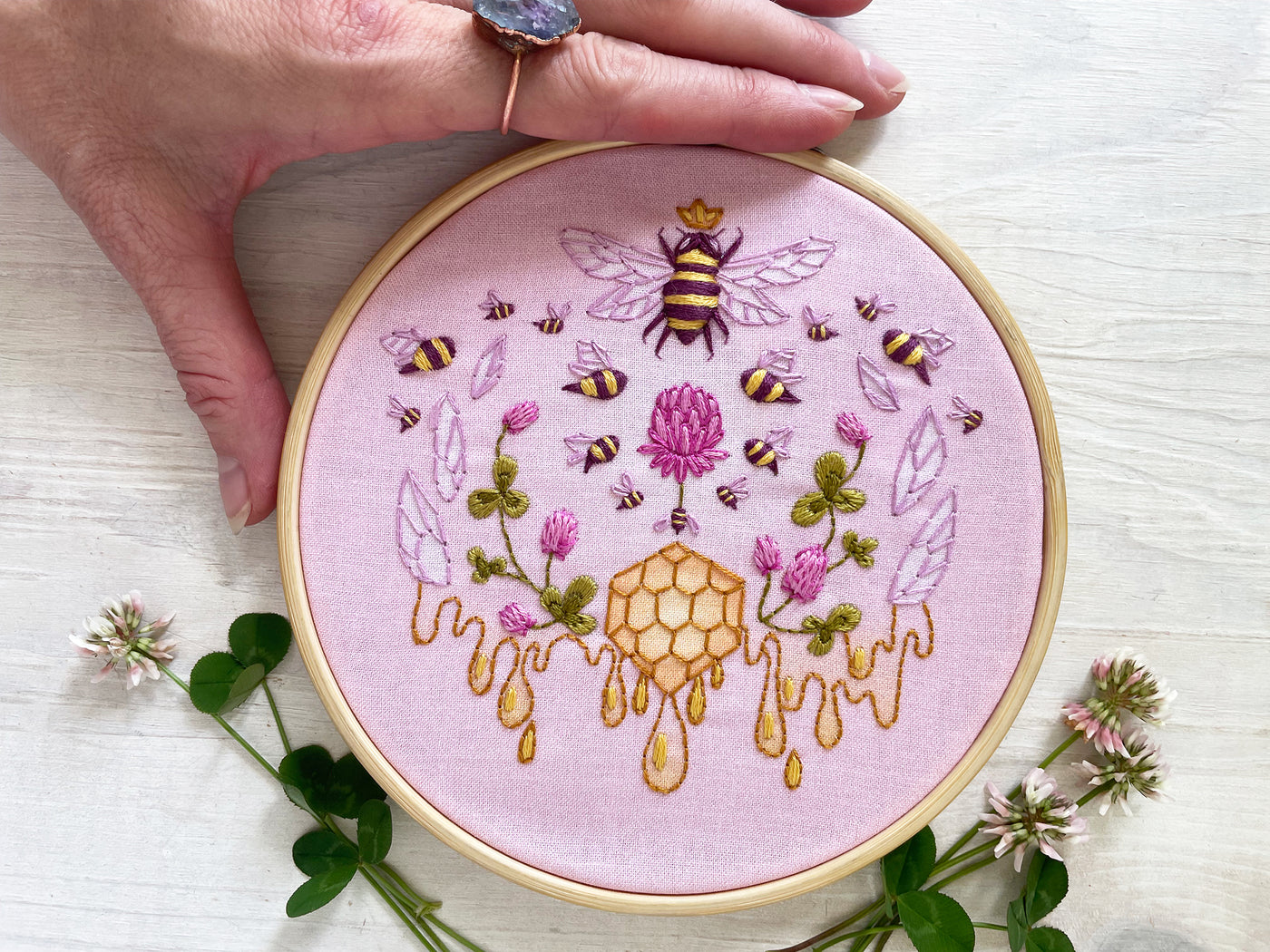 Bees and Clover Hand Embroidery pattern PDF download