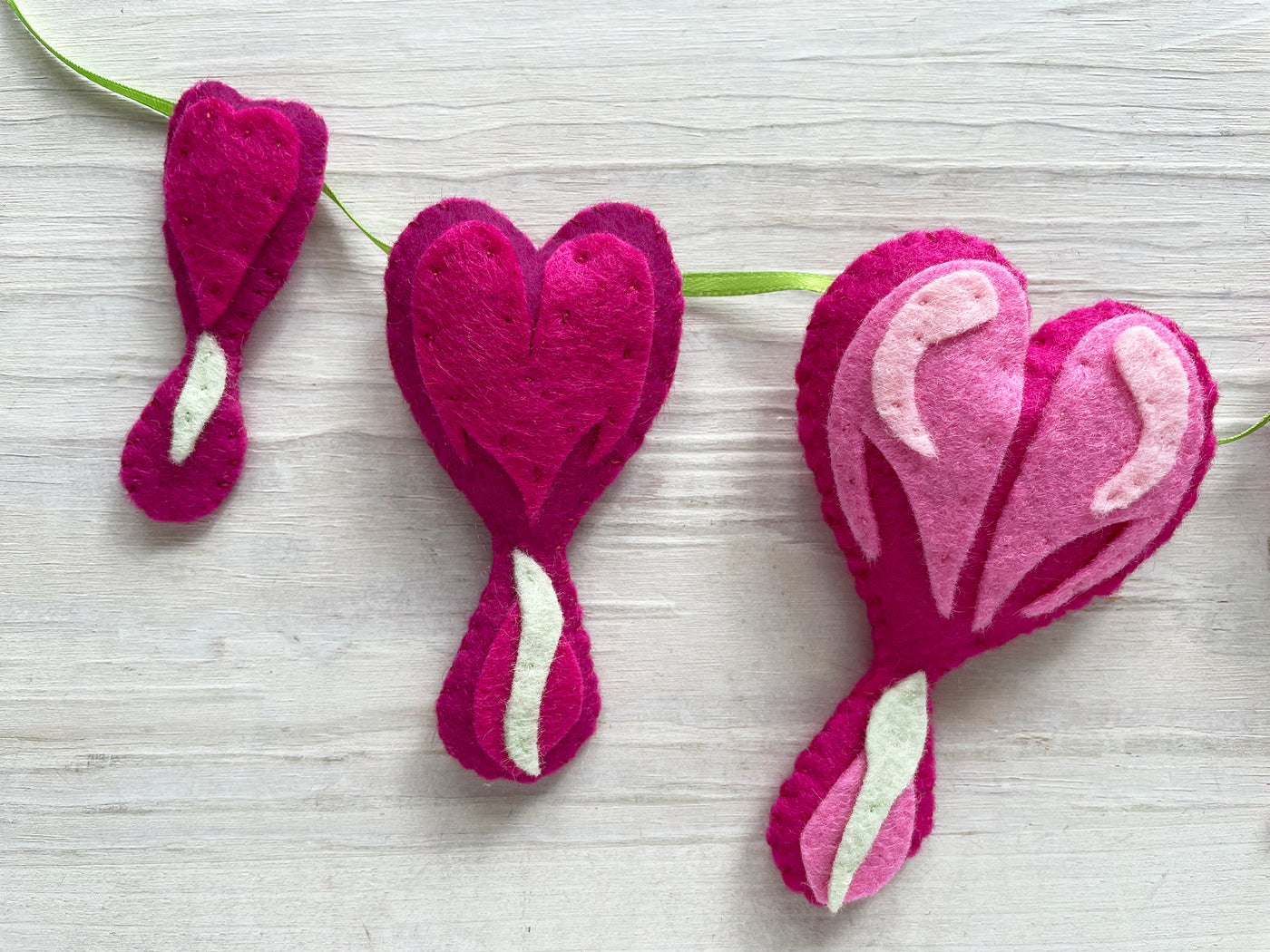 Bleeding Heart Flowers Garland Felt Sewing Pattern