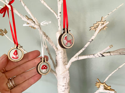 Christmas Kitsch Mini Hand Embroidery Hoop Kit