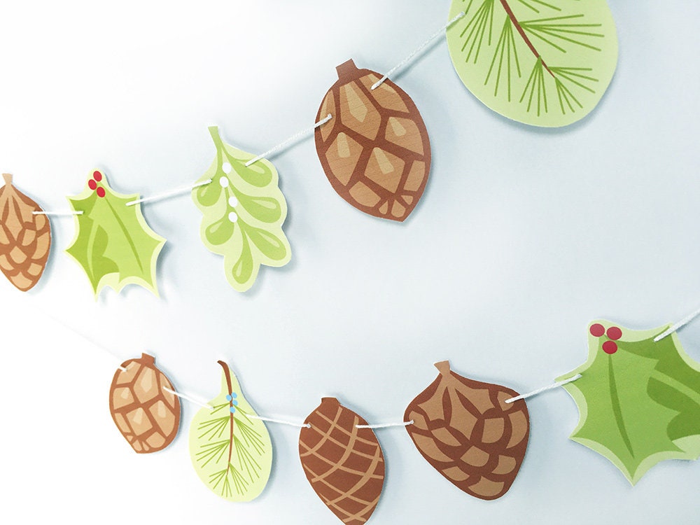 Pinecones and Greenery Garland, printable SVG for Christmas winter holiday