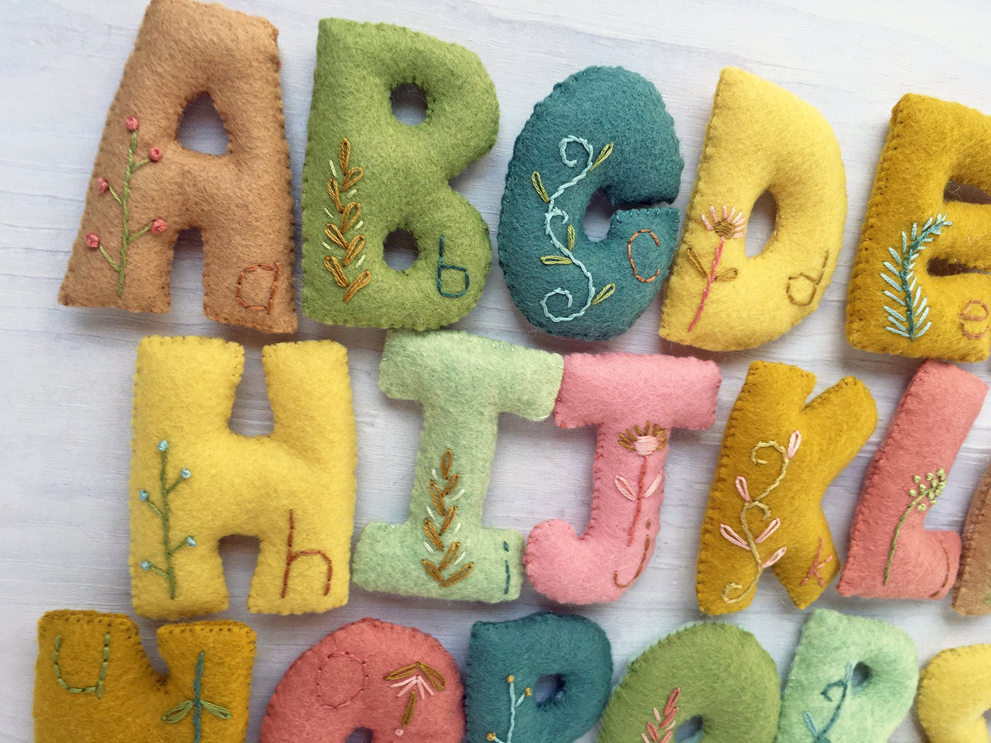 ABC Felt Plush Sewing pattern, Alphabet felt garland – Little Dear
