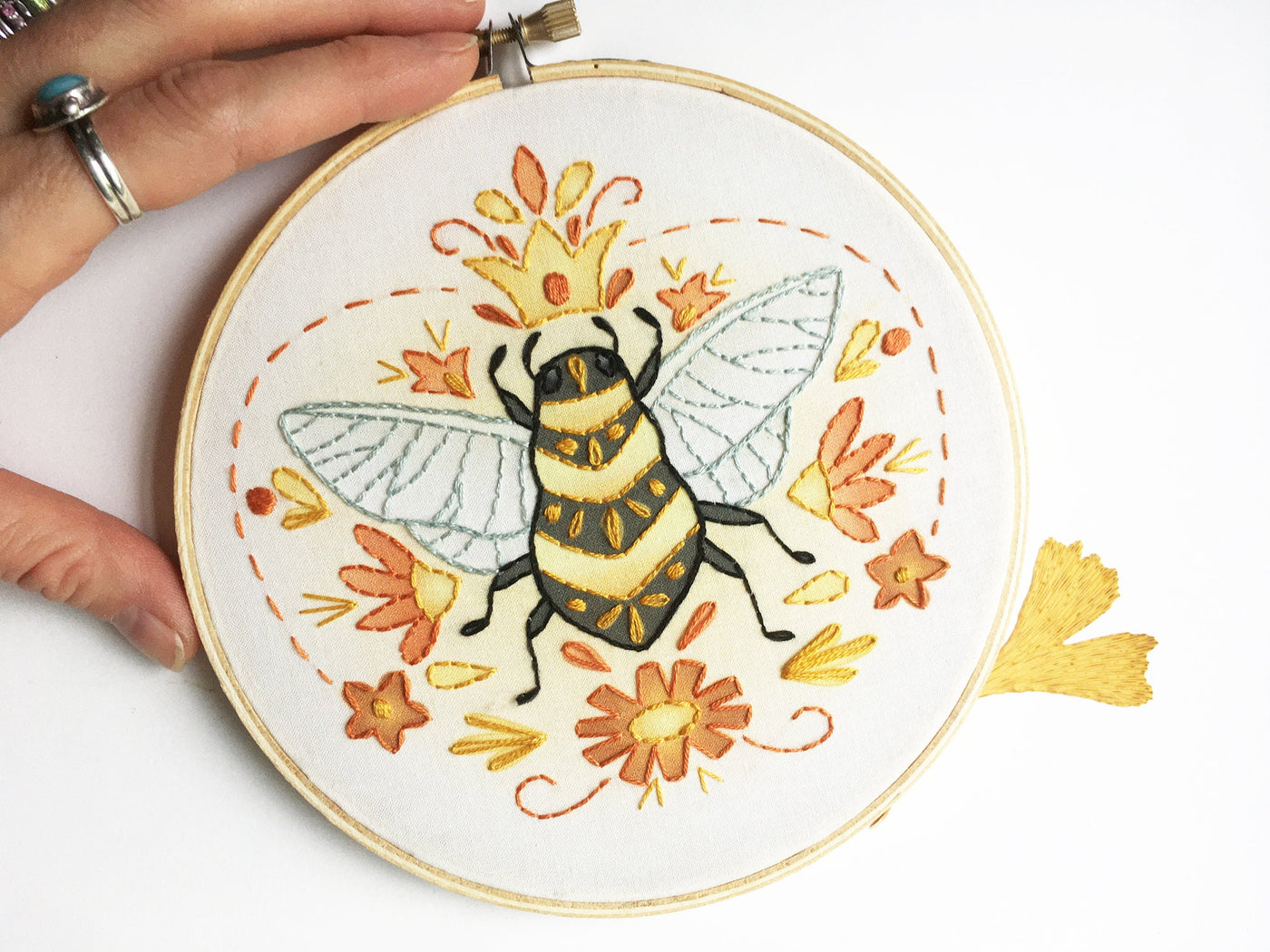Queen Bee Beginner hand embroidery Complete Kit