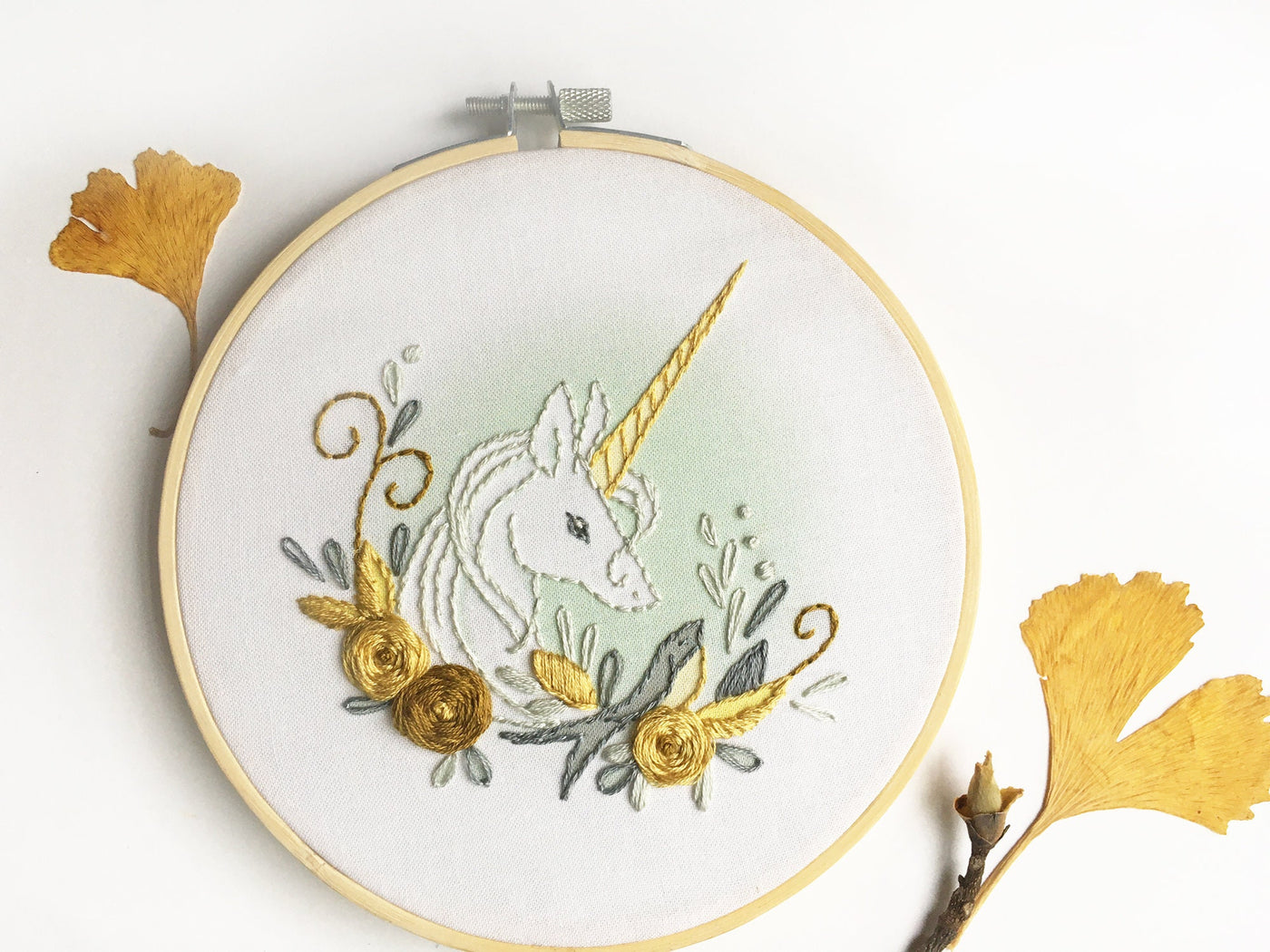 Unicorn 4-inch embroidery kit