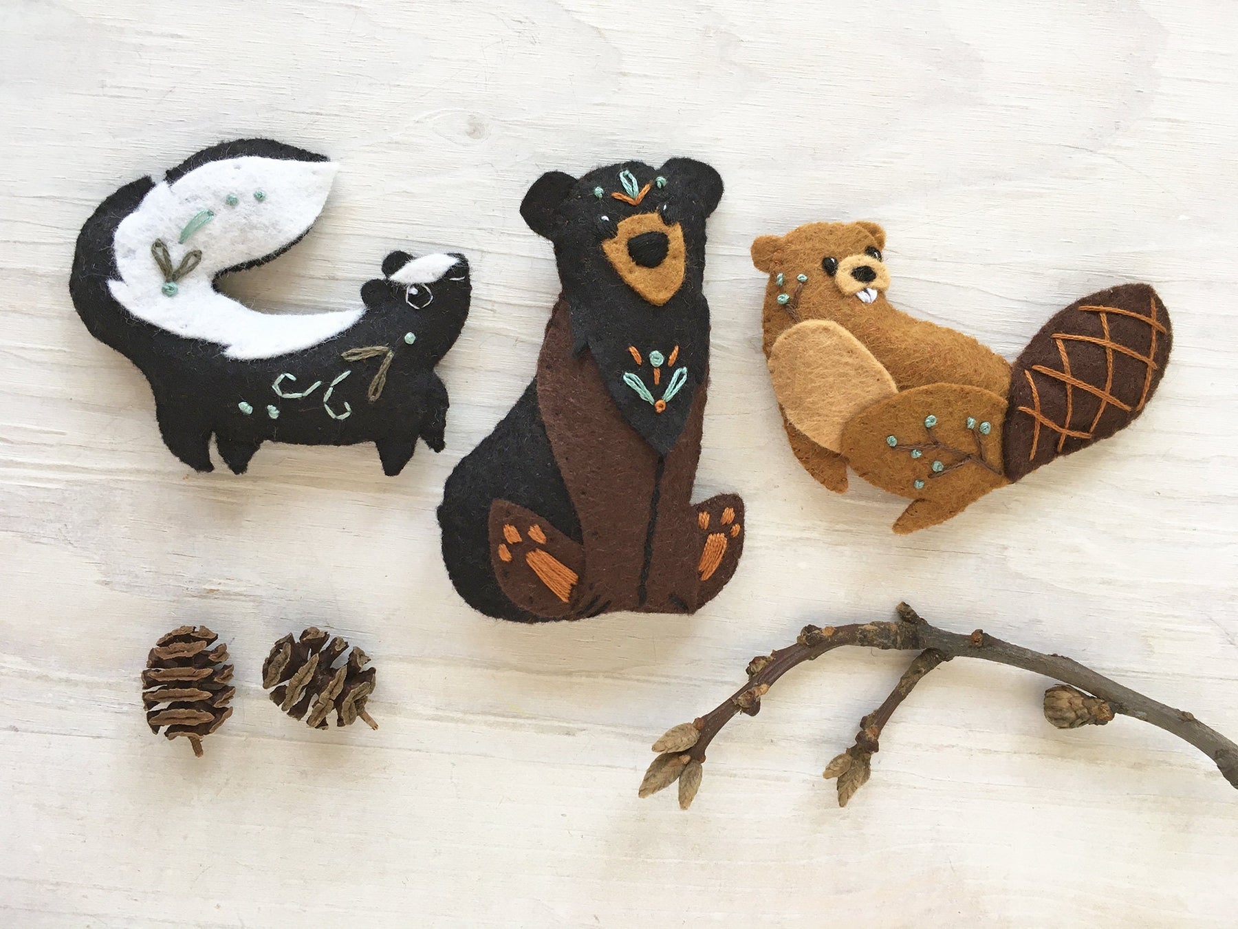 Bear, Skunk, Beaver felt woodland animals sewing pattern – Little Dear Shop bear-skunk-beaver-felt-woodland-animals-sewing-pattern-little-dear-shop